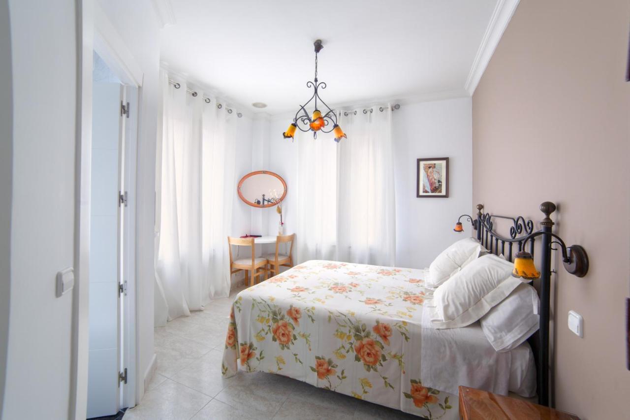 Hostal Barrera Madrid Exteriér fotografie