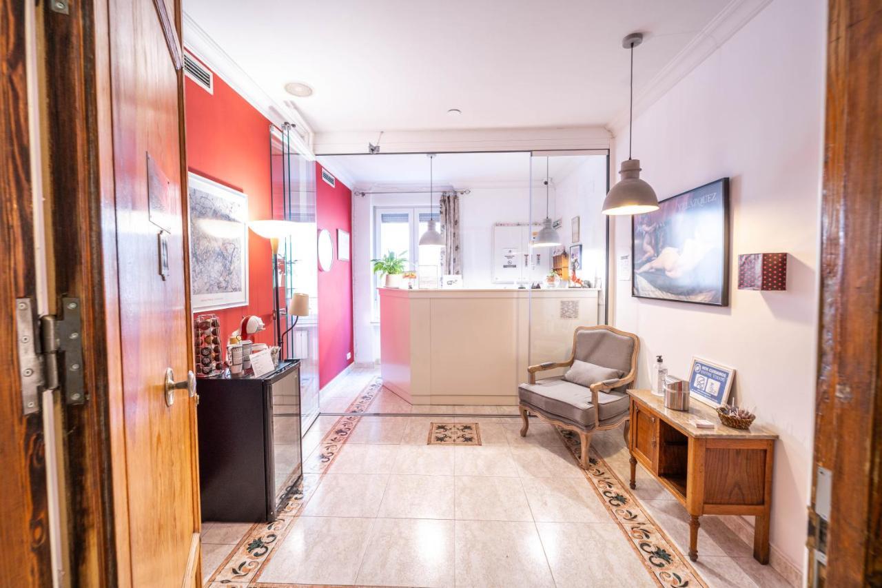 Hostal Barrera Madrid Exteriér fotografie
